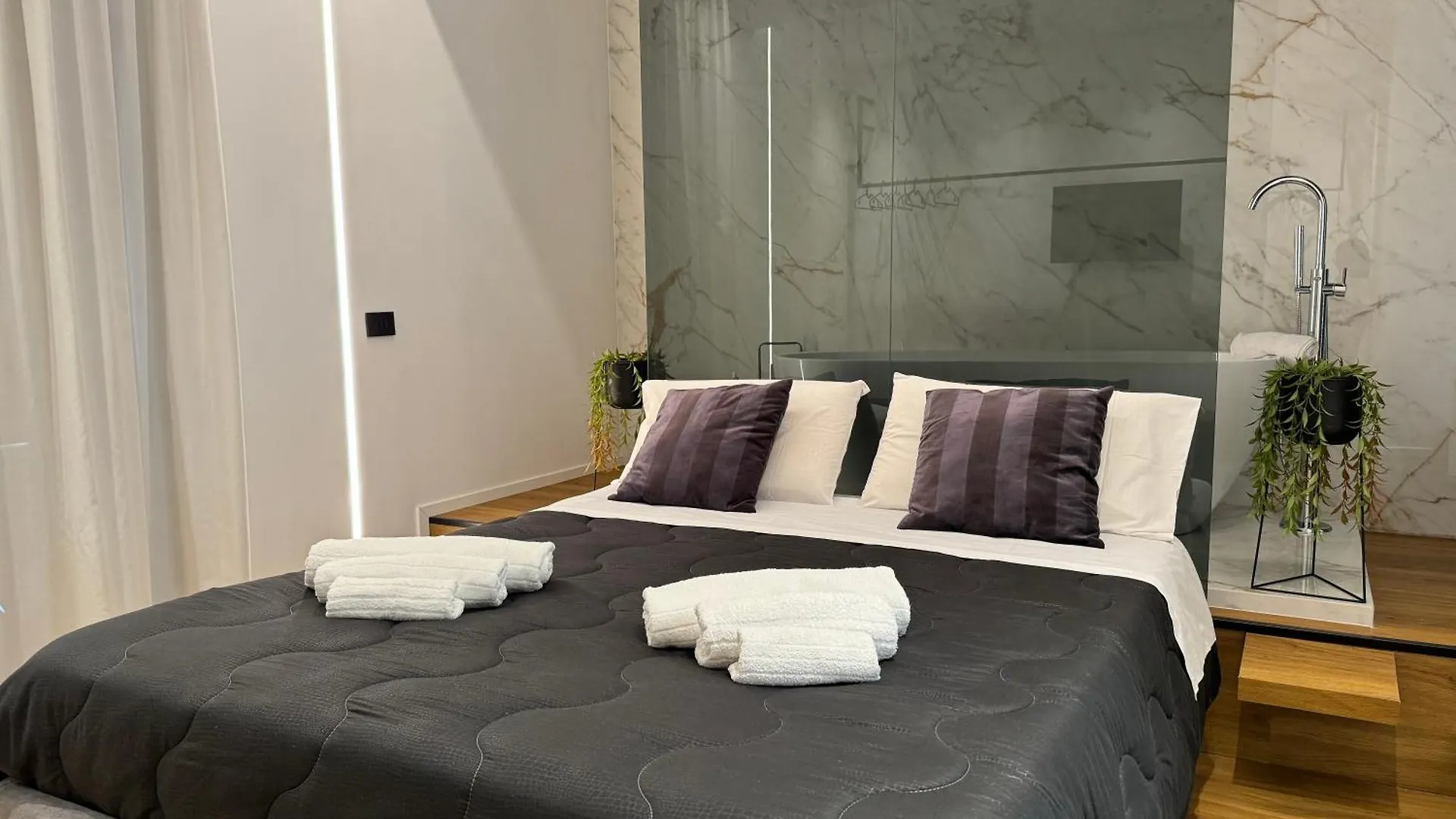 Salotto - Luxury Suites In The City カターニア アパート