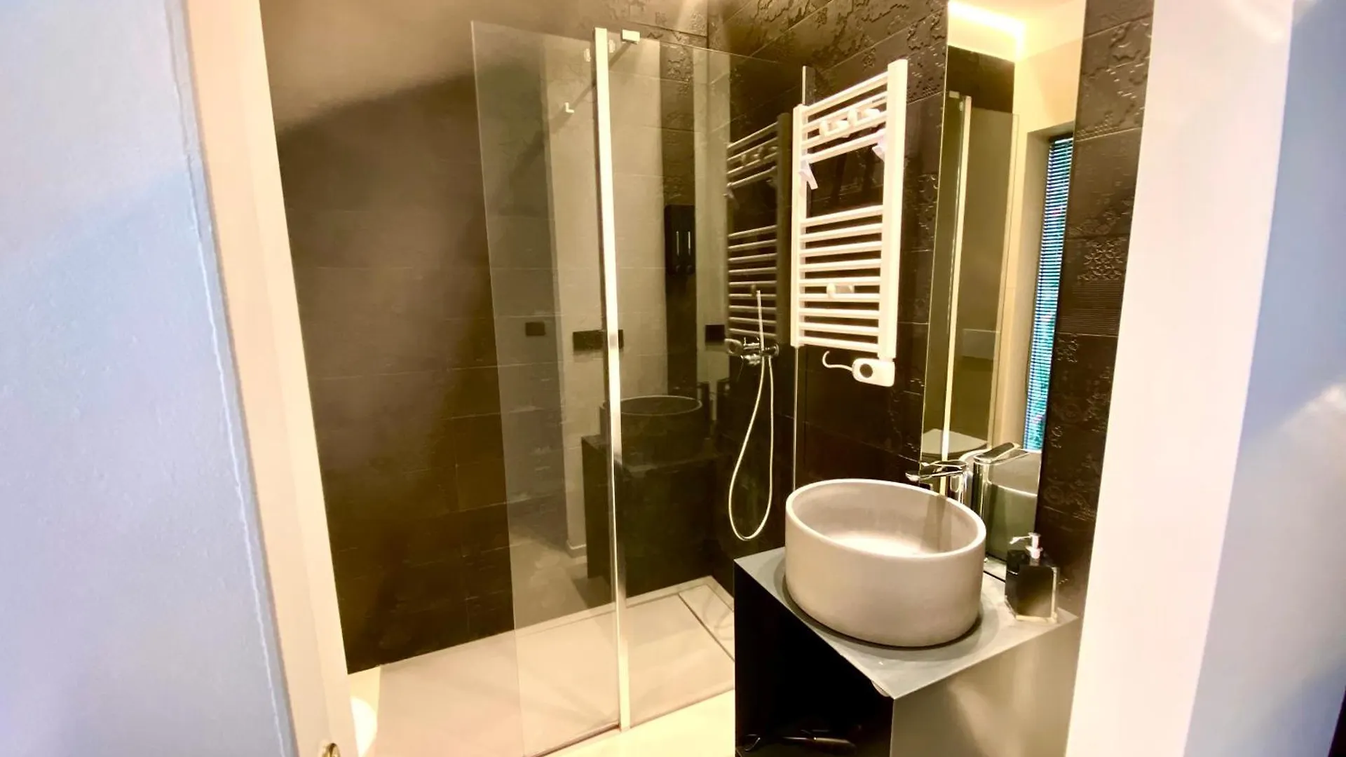 Salotto - Luxury Suites In The City Catania Apartment
